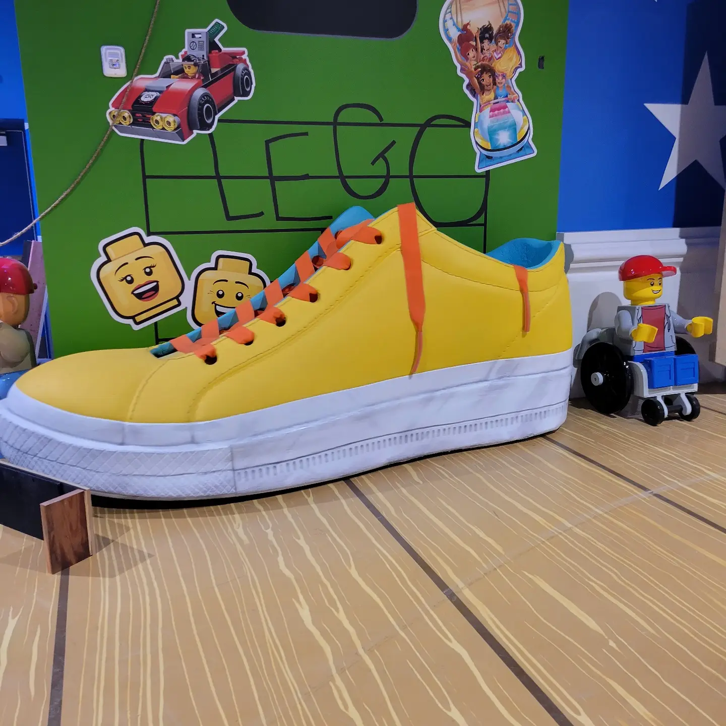 Giant sneaker
