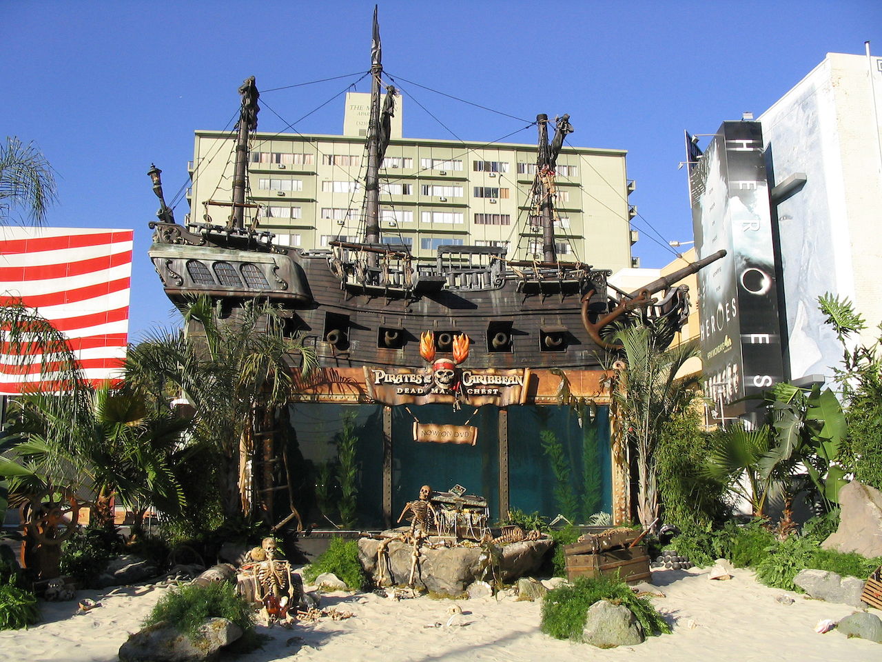 Pirates 2
