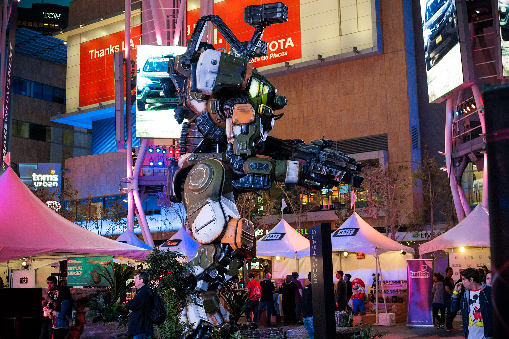 Titanfall2 Sideview