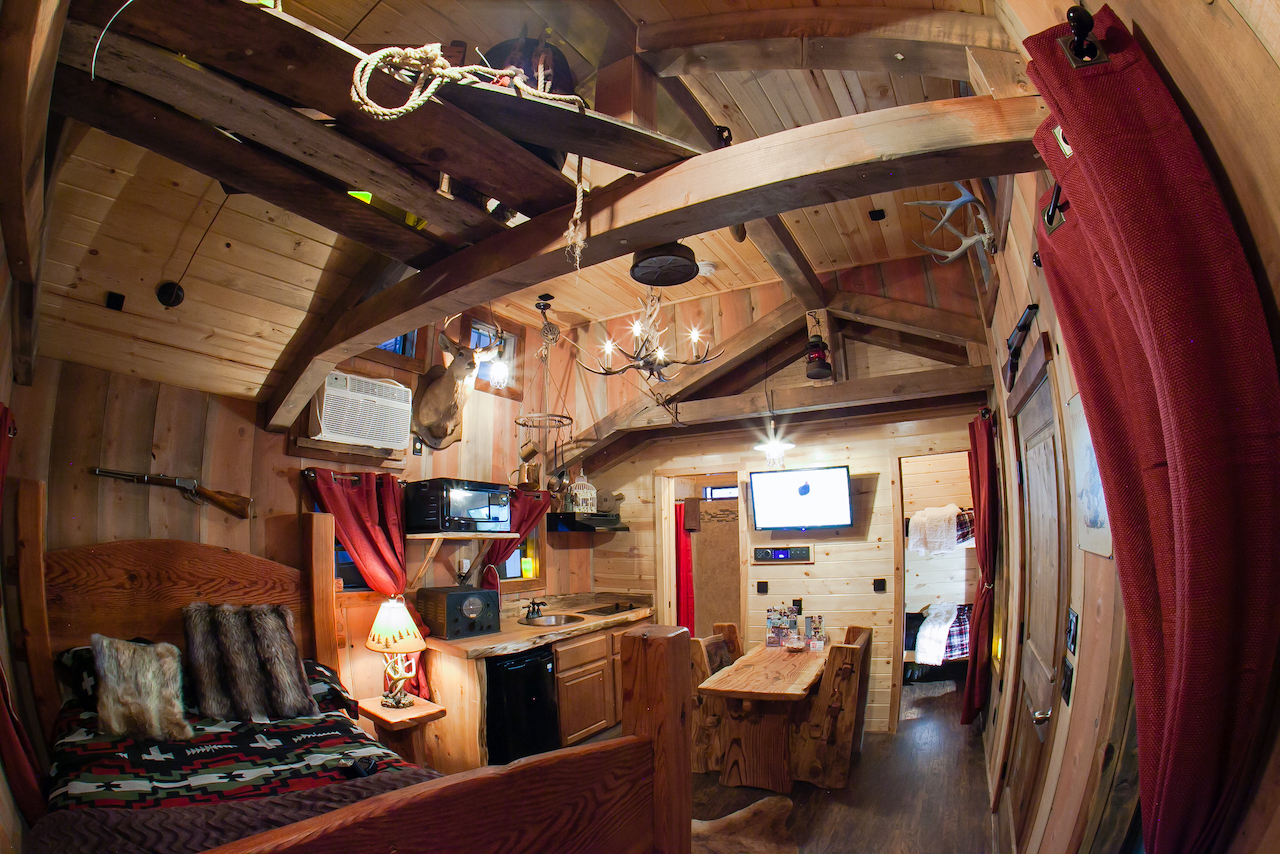 Interior 3